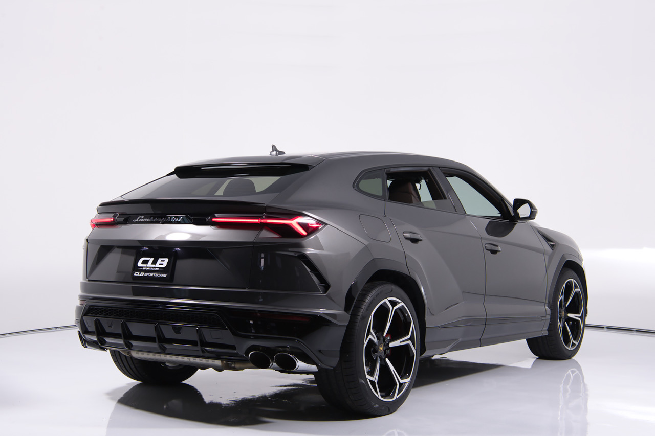 2021 Lamborghini Urus Pearl Capsule - Photo 12