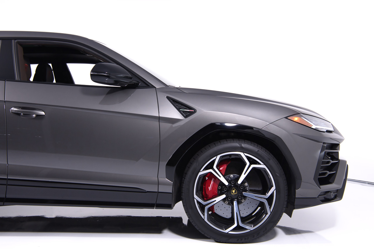 2021 Lamborghini Urus Pearl Capsule - Photo 15