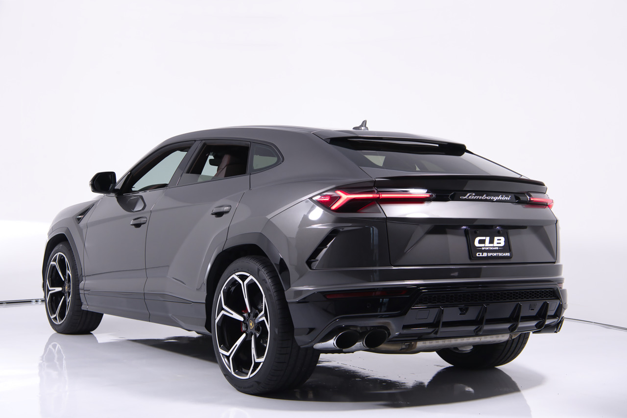 2021 Lamborghini Urus Pearl Capsule - Photo 10