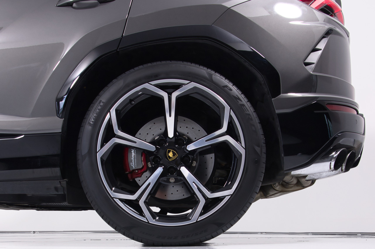 2021 Lamborghini Urus Pearl Capsule - Photo 9