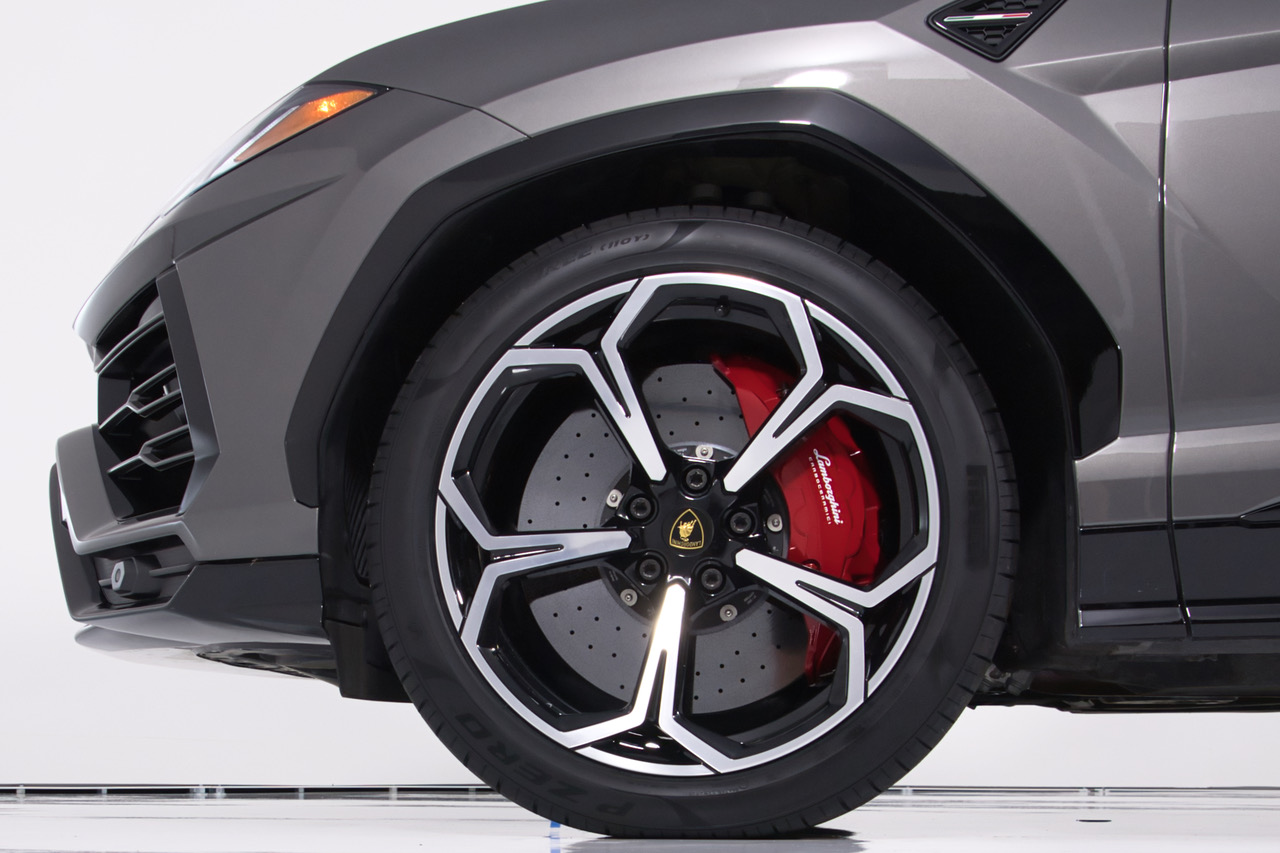 2021 Lamborghini Urus Pearl Capsule - Photo 8