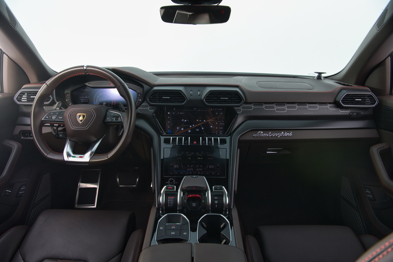2021 Lamborghini Urus Pearl Capsule - Photo 24
