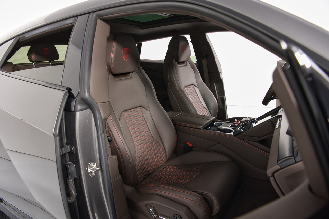 2021 Lamborghini Urus Pearl Capsule - Photo 34